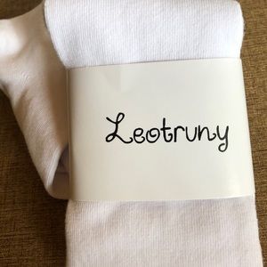 Leotruny knee socks